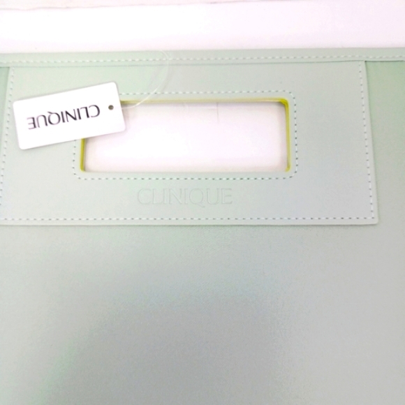 CLINIQUE Signature Green Recycled Poly Square Handled Tote NWT - Picture 6 of 7